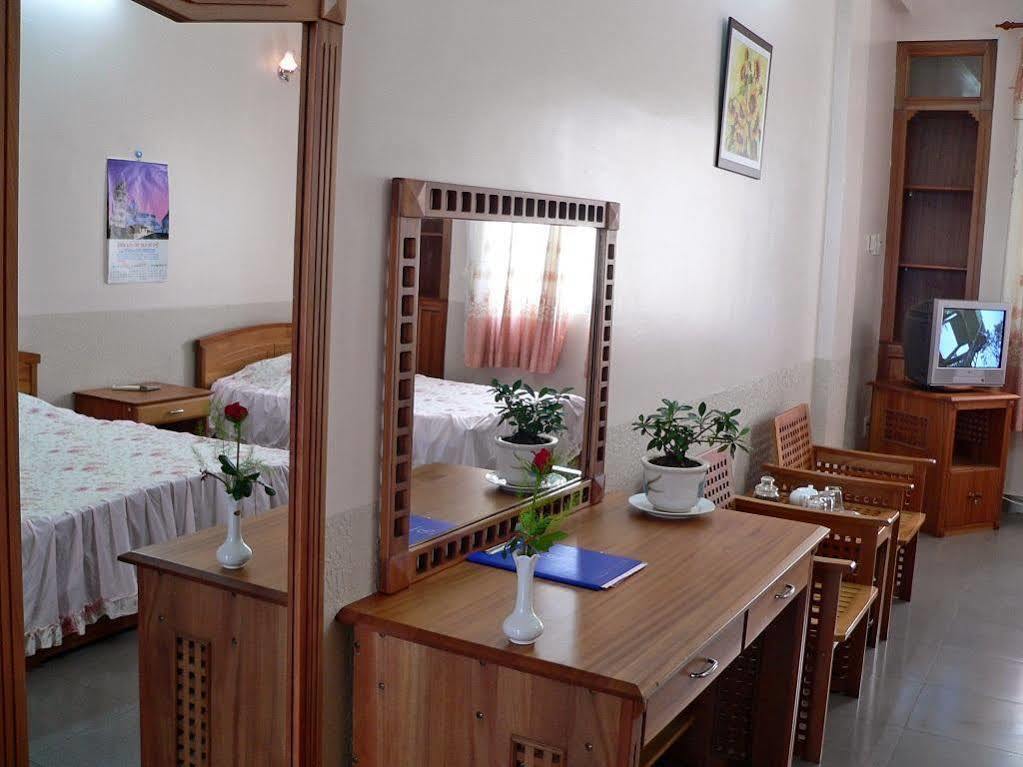 Hoa Binh 2 Hotel Long Xuyên Exterior foto